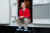 first-photo-tom-hanks-as-mister-rogers-696x464 (1).jpg
